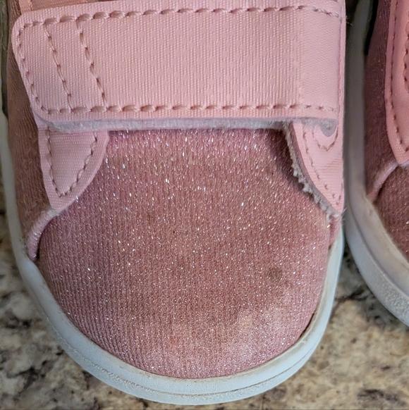 Puma Kids Pink Sneakers - Picture 6 of 9